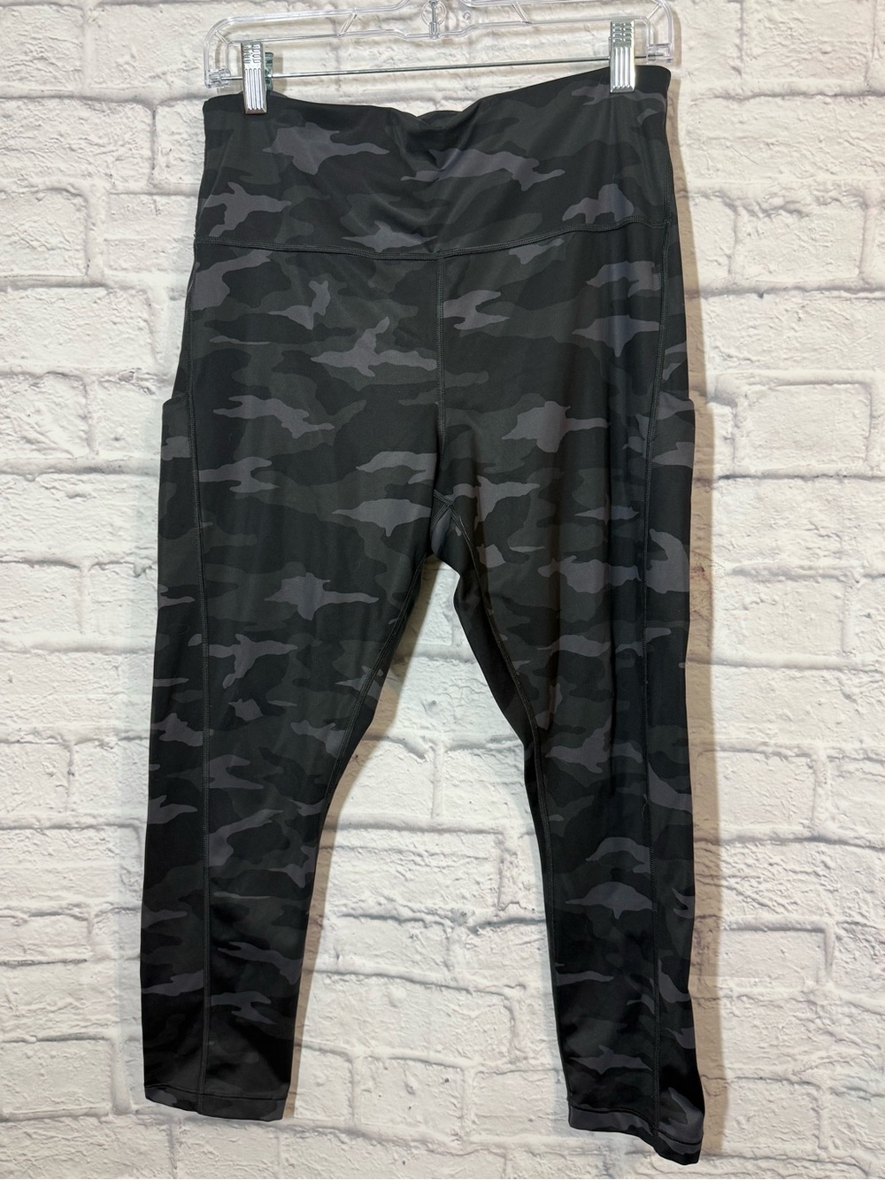 Athleta Women's Ultimate 7/8 Tight, 1X